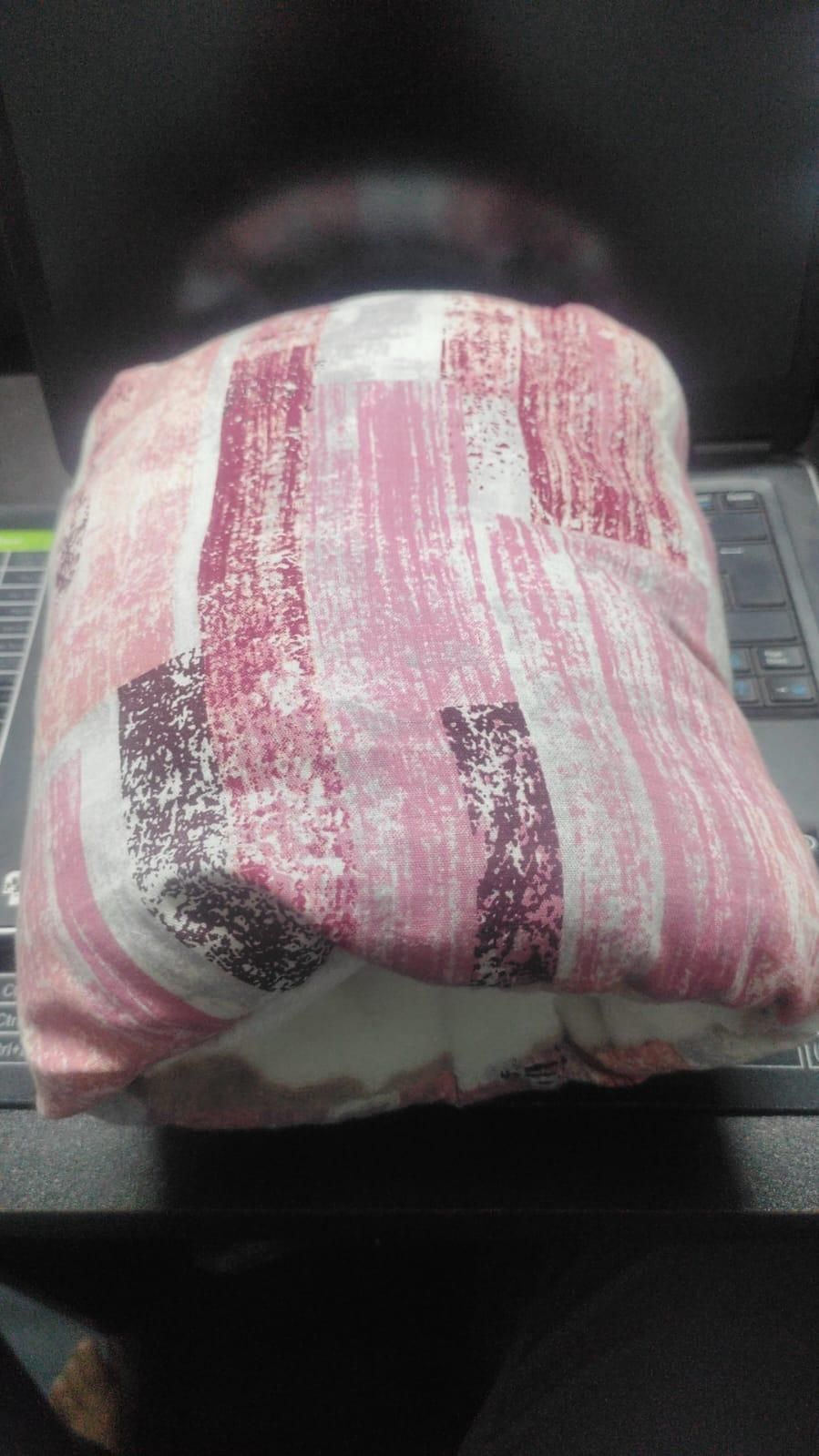 Cozie Cradle Baby Pillow for feedind and sleeping.